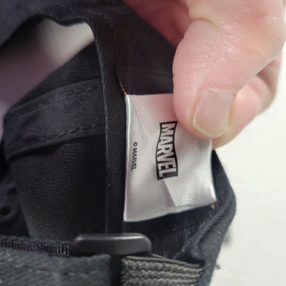 Volvik Marvel Men Black Panther Embroidered Adjustable Baseball Cap - Picture 6 of 6